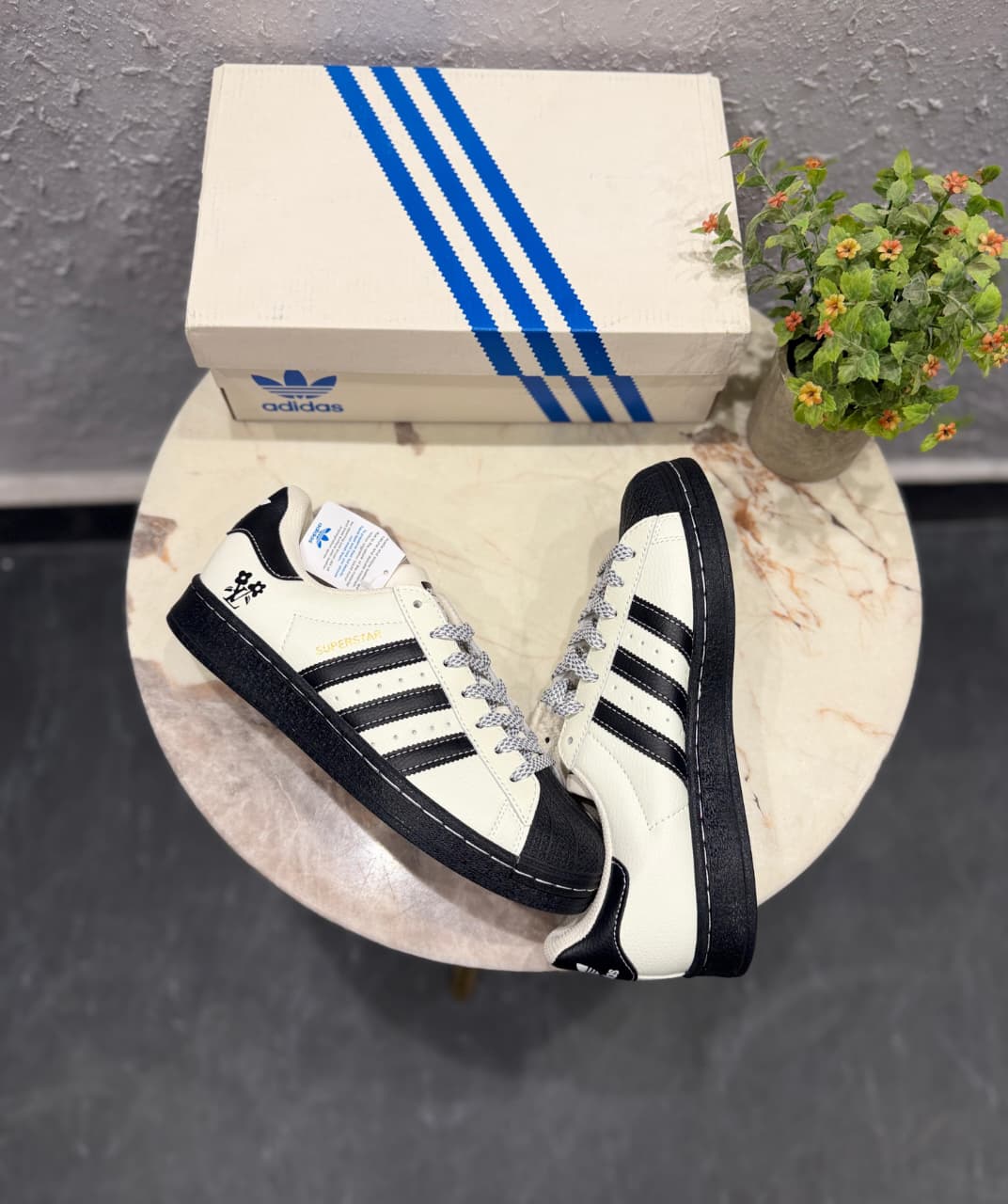 ADIDAS ORIGINALS SUPERSTAR LV OREO
